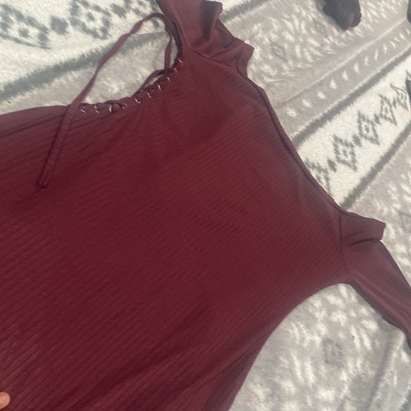 Burgundy dress, unknown brand, very long. In great condition, hasn’t been worn. - Picture 3 of 3